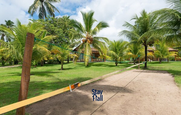 방갈로 | 스포츠 코트