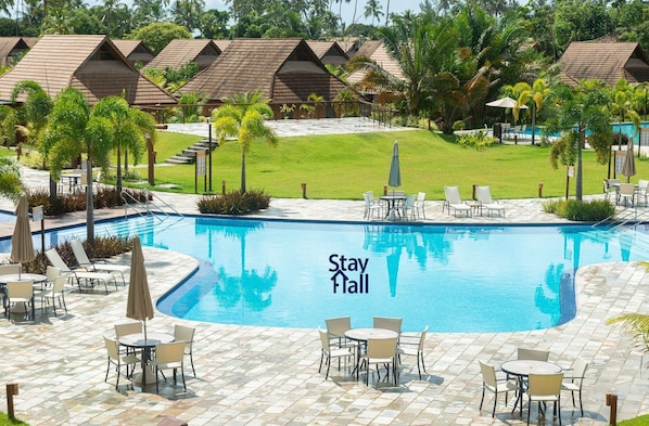 Economy Bungalow | Pool