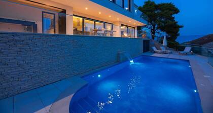 Villa Hestia with Heated Pool