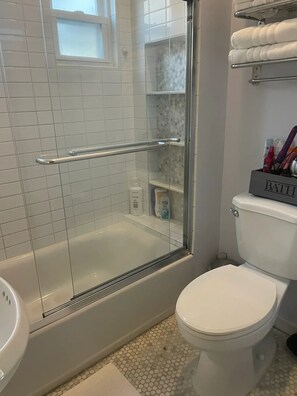 Hair dryer, towels, soap, shampoo - Updated & Charming Home in Loveland
(Loveland)