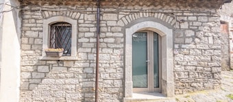 Argo Guest House
