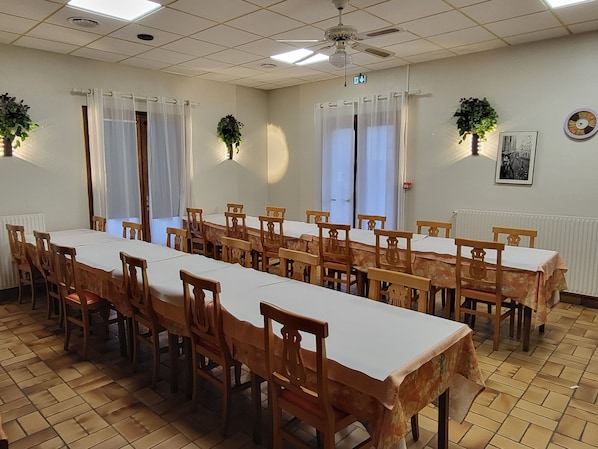 Daily buffet breakfast (EUR 16 per person)