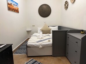 1 bedroom, iron/ironing board, WiFi, bed sheets