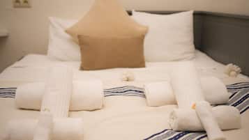 1 habitación, tabla de planchar con plancha, wifi y ropa de cama