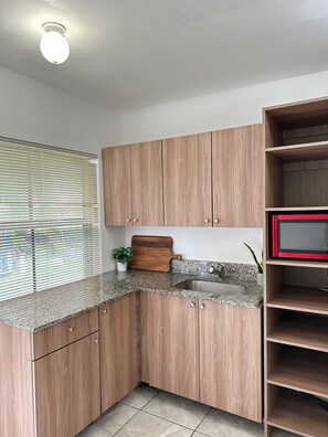 Interior - Cozy 1-bedroom apartment in fabulous North Miami Beach close to many attractions (North Miami Beach)