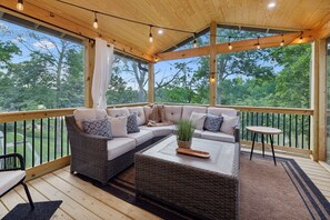 Smart TV - Lake Front Beauty North of Nashville (Gallatin)