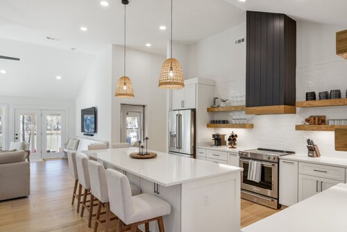 Urban Rustic Lakeside Retreat with Dock, Sleeps 20