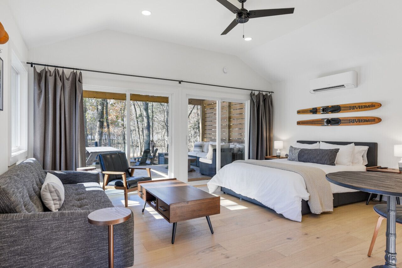 Fer et planche à repasser, Wi-Fi gratuit, draps fournis