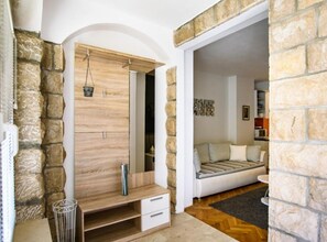 TV - Apartments Luce & Toma - One bedroom Apartment (Luce) (Dubrovnik)