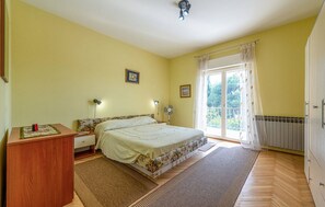 2 soverom, internettilgang og sengetøy