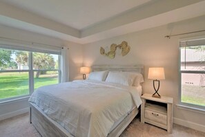 4 室のベッドルーム、アイロン / アイロン台、WiFi、ベッドシーツ