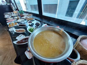 Free daily self-service breakfast  - Napolyon hotel (Istanbul)