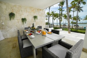 ลานระเบียง/นอกชาน