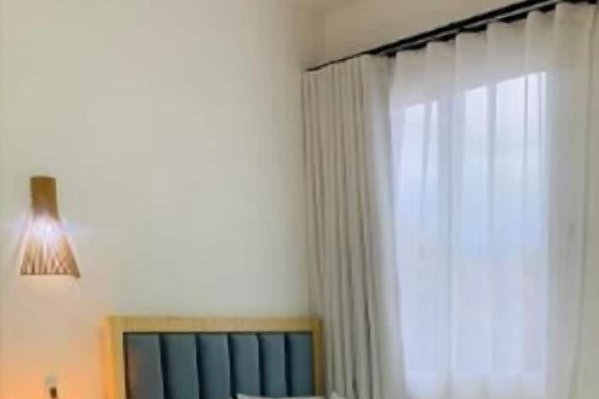 Family Townhome | Premium bedding, pillowtop beds, individually decorated