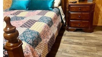 2 dormitorios, tabla de planchar con plancha, wifi gratis y ropa de cama