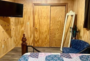 2 habitaciones, tabla de planchar con plancha y wifi gratis 