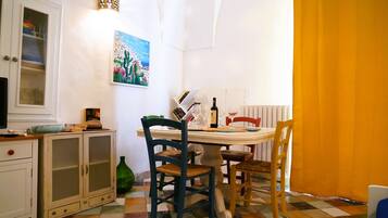 Traditional House | Dining room