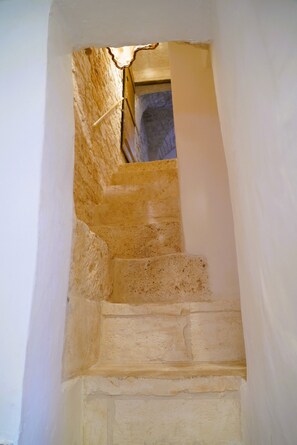 Staircase - Domus Magistri - Arcuève (Ostuni)
