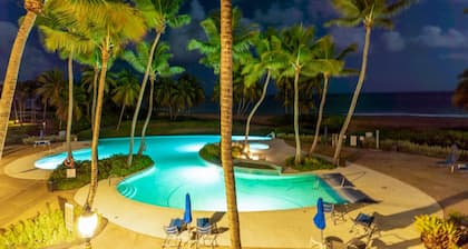 Beachfront Luxury 2 Bedroom @ Wyndham Rio Mar, PR