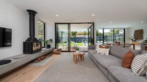 Smart TV, fireplace, table tennis, books
