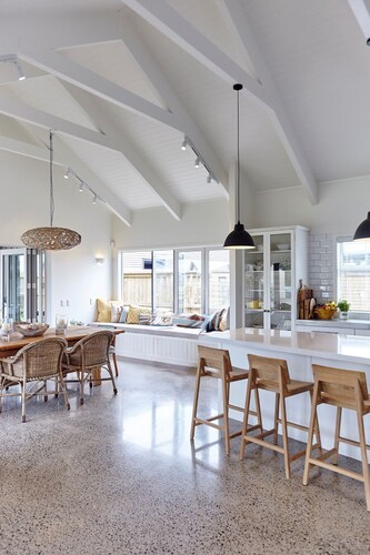 Matarangi Beach Retreat