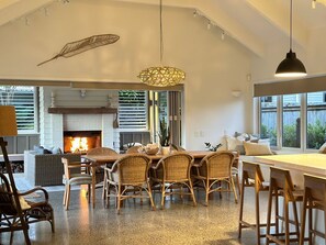 Interior - Matarangi Beach Retreat (Whitianga)