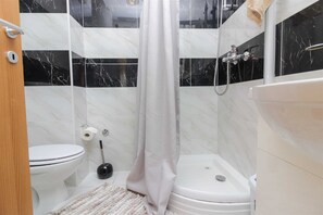 Hair dryer, towels