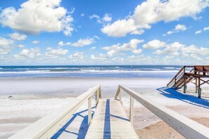 On the beach, sun-loungers, beach towels - WOW. Oceanfront Luxury. Unbelievable views of surf and sand.  Near St Augustine. (St. Augustine)