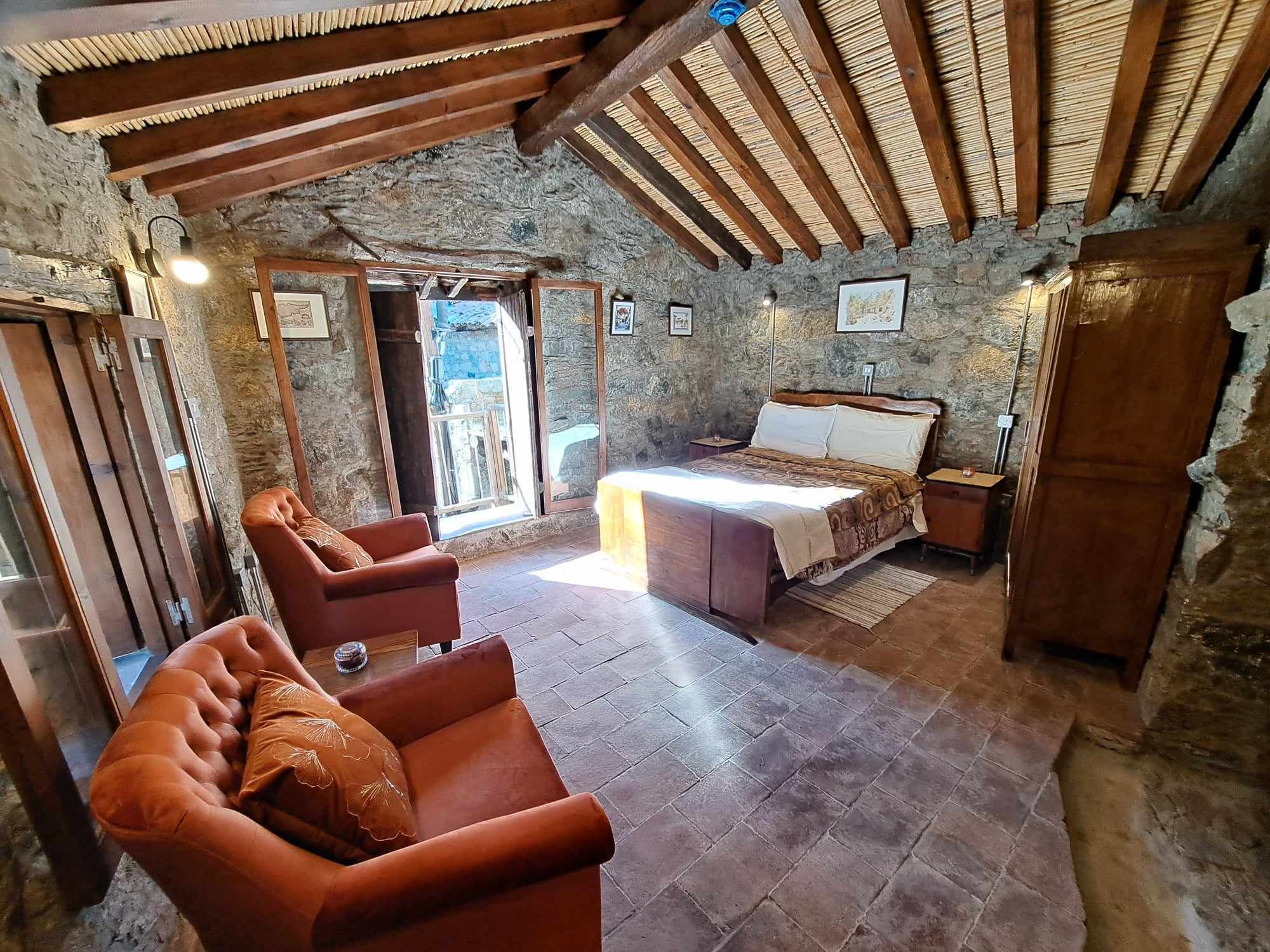 Family Studio Suite | Soundproofing, free WiFi, bed sheets