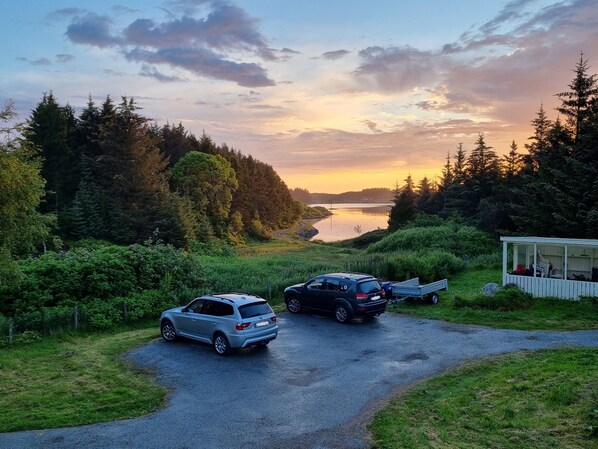 Free self parking - Vollvaagen Apartments Smøla (Smøla)