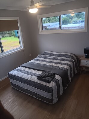 3 bedrooms, iron/ironing board, free WiFi, bed sheets