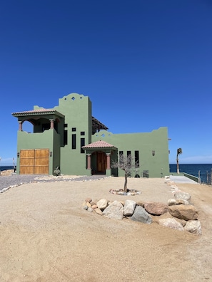 Exterior - Beachfront paradise
(El Cardonal)