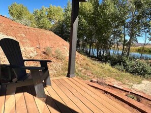 المنطقة المحيطة بالمنشأة