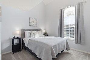 2 bedrooms, iron/ironing board, travel cot, free WiFi