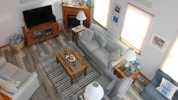 TV, fireplace, DVD player