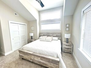 5 Schlafzimmer, Bügeleisen/Bügelbrett, Internetzugang