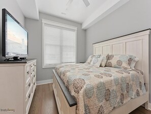 4 Schlafzimmer, Bügeleisen/Bügelbrett, Internetzugang