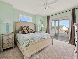 5 bedrooms, iron/ironing board, internet