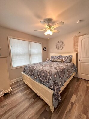 5 Schlafzimmer, Bügeleisen/Bügelbrett, Internetzugang