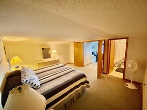 4 bedrooms, iron/ironing board, Internet