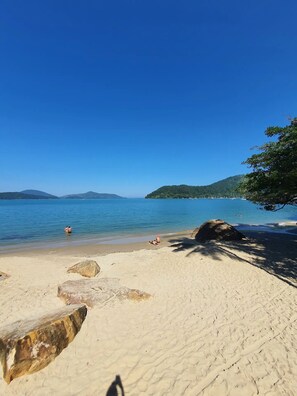 Beach - Apartamento Novo, Completo e Próximo à Praias (Pereque-Mirim Ubatuba)