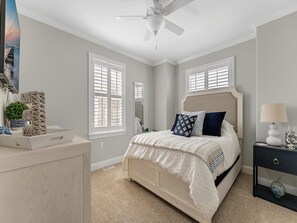 5 Schlafzimmer, Bügeleisen/Bügelbrett, Internetzugang