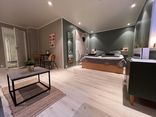 Brand new and Private Studio Apartment!