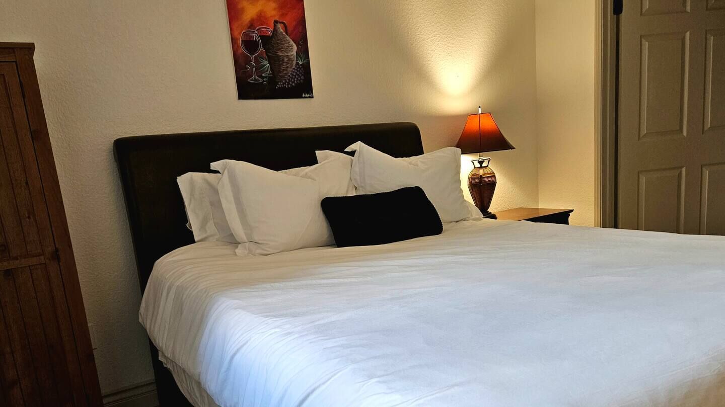 2 bedrooms, desk, free WiFi, bed sheets