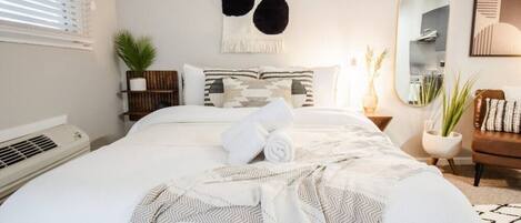 Schreibtisch, Bügeleisen/Bügelbrett, WLAN, Bettwäsche