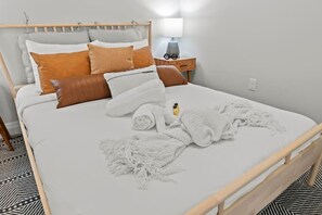 Schreibtisch, Bügeleisen/Bügelbrett, kostenloses WLAN, Bettwäsche