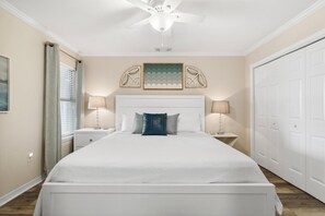 Condo, várias camas (Grand Caribbean East 417) | 2 quartos, ferros/tábuas de passar roupa, Wi-Fi