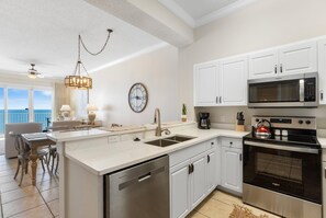Private kitchen - Windemere 502 (Pensacola)