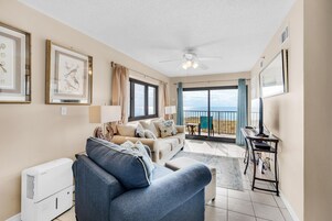 Apartment, Multiple Beds (Sundunes 111) | Living area | TV