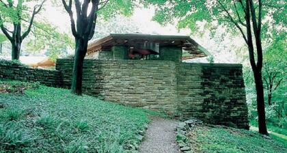 🐾 Ridge Refuge | Pet & Family Friendly Townhome w/ Fireplace & Firepit 🔥✨